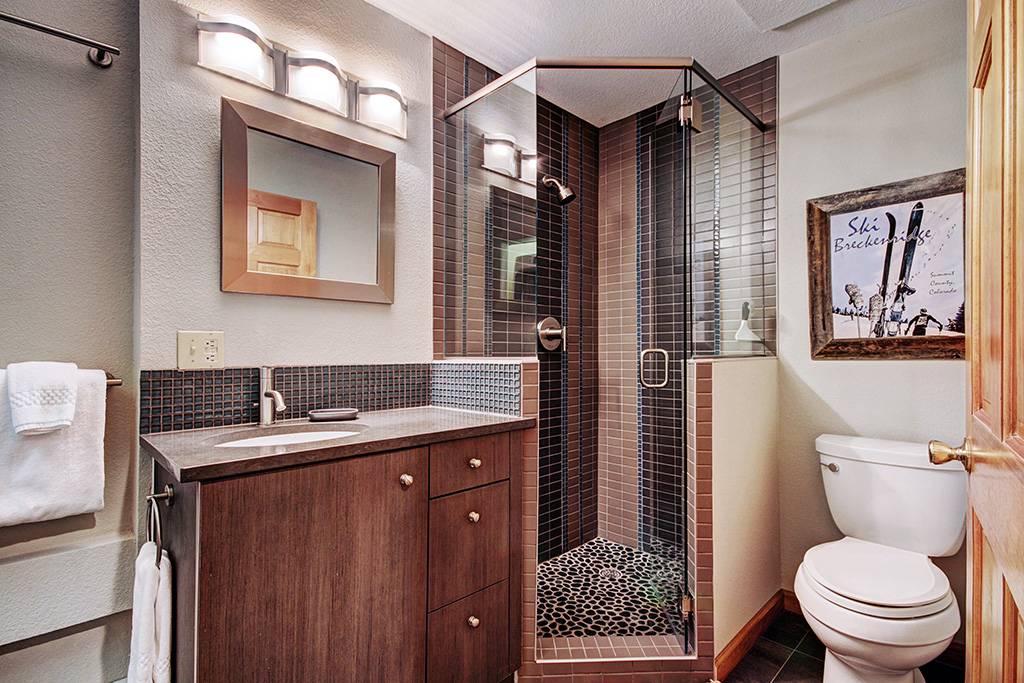 Lower level shared bath with walk-in shower and 1 sink - 10 Southface Breckenridge Vacation Rental Lower level shared bath with walk-in shower and 1 sink - 10 Southface Breckenridge Vacation Rental