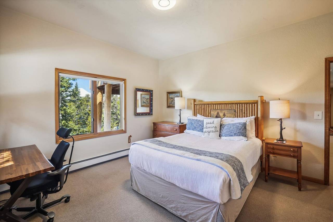 Bedroom - 10 Southface - Breckenridge Vacation Rental Bedroom - 10 Southface - Breckenridge Vacation Rental