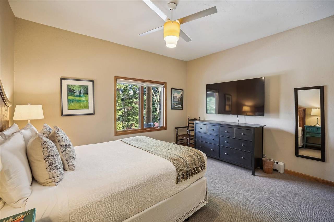 Bedroom - 10 Southface - Breckenridge Vacation Rental Bedroom - 10 Southface - Breckenridge Vacation Rental