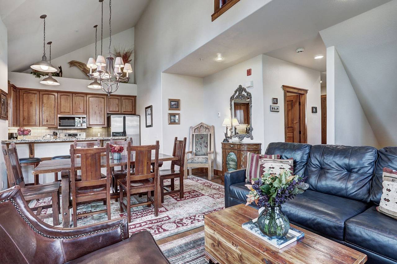 You wont miss any family and friend time in this open concept space - Amber Sky Breckenridge Vacation Rental You wont miss any family and friend time in this open concept space - Amber Sky Breckenridge Vacation Rental