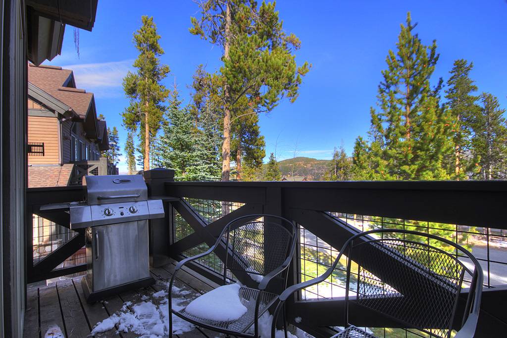 Grill some delicious burgers and hotdogs on a beautiful summer night - Amber Sky Breckenridge Vacation Rental Grill some delicious burgers and hotdogs on a beautiful summer night - Amber Sky Breckenridge Vacation Rental