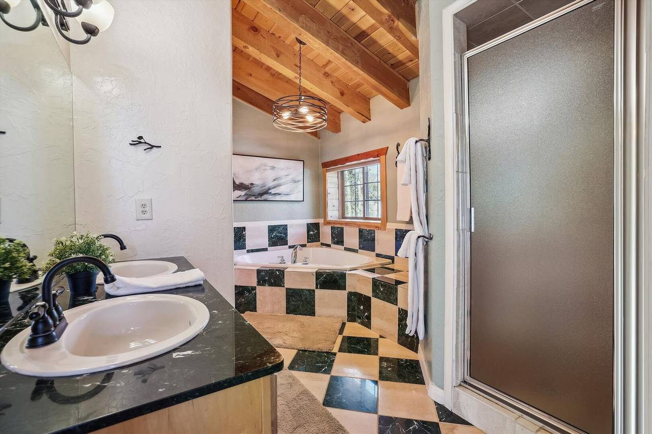 Bathroom, American Way Chalet, Breckenridge Vacation Rental Bathroom, American Way Chalet, Breckenridge Vacation Rental