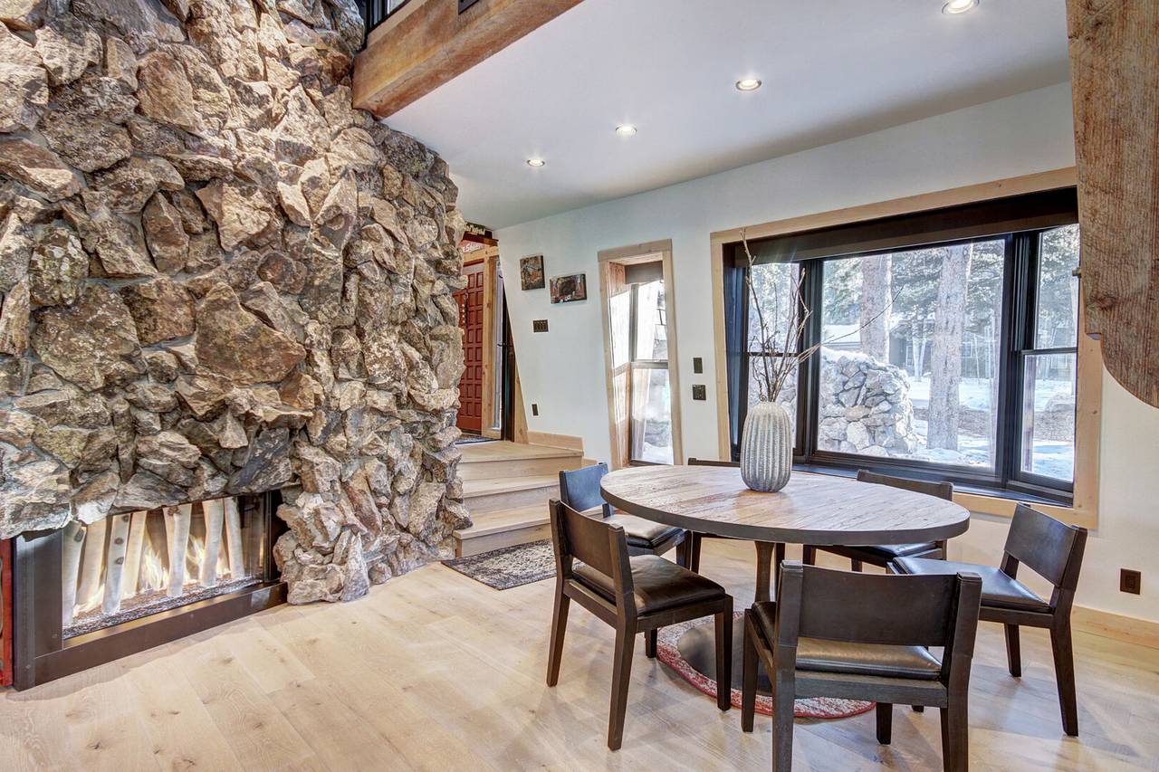 Dining Capacity – Up to 17 people (6 – dining area table / 4 - bar / 3 - island / 4 - game table area) - Arrow Darrow Breckenridge Vacation Rental Dining Capacity – Up to 17 people (6 – dining area table / 4 - bar / 3 - island / 4 - game table area) - Arrow Darrow Breckenridge Vacation Rental