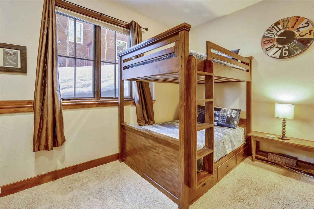 This bunk room is a great space for the kids or any extra guests - Baldy Mountain Overlook Breckenridge Vacation Rental This bunk room is a great space for the kids or any extra guests - Baldy Mountain Overlook Breckenridge Vacation Rental