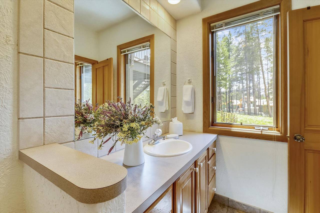 Bathroom - Evergreen Lodge - Breckenridge Vacation Rental Bathroom - Evergreen Lodge - Breckenridge Vacation Rental