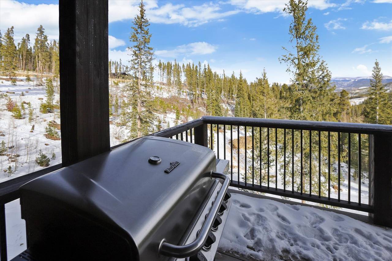 Deck/Patio - Barton Creek Vista Breckenridge Vacation Rental Deck/Patio - Barton Creek Vista Breckenridge Vacation Rental
