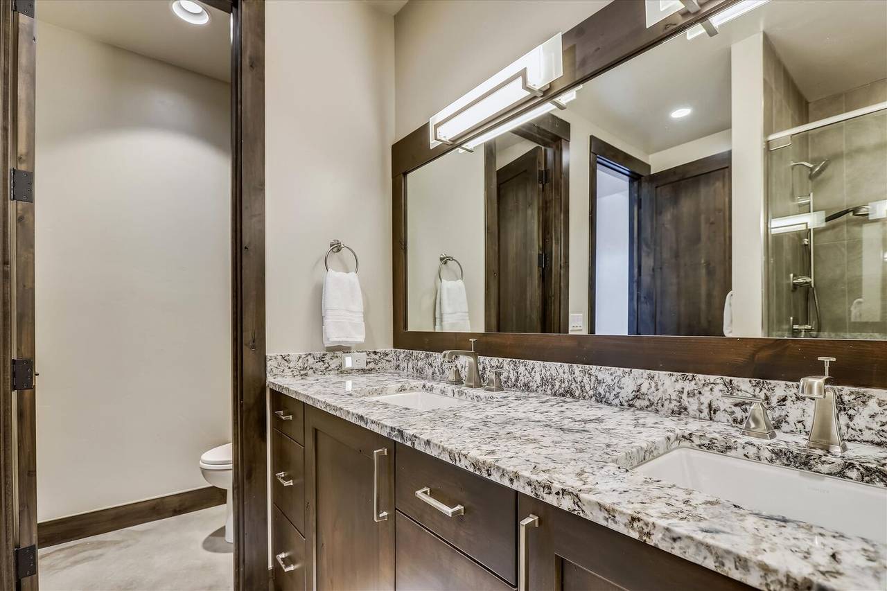 Bathroom - Barton Creek Vista Breckenridge Vacation Rental Bathroom - Barton Creek Vista Breckenridge Vacation Rental