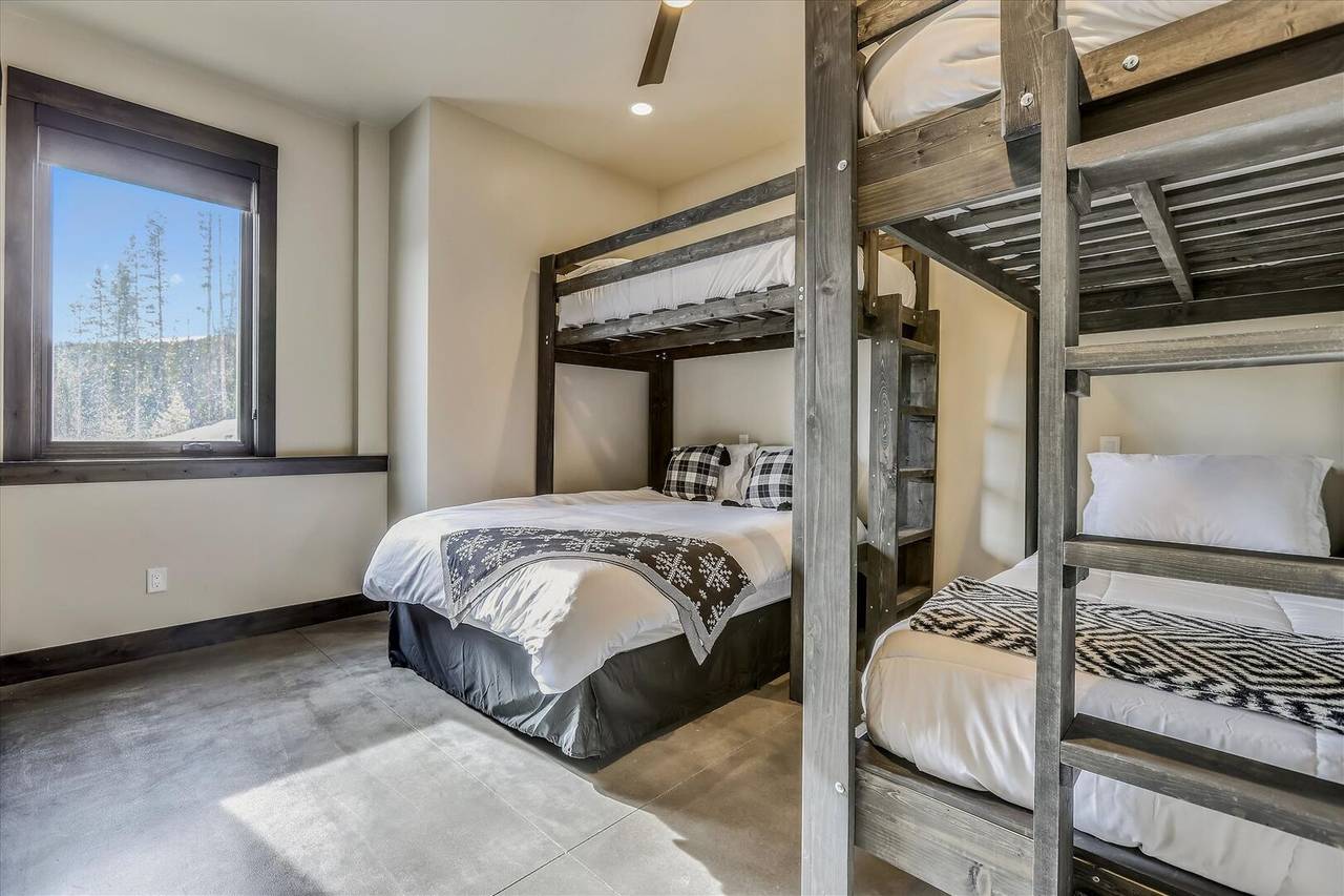 Bedroom - Barton Creek Vista Breckenridge Vacation Rental Bedroom - Barton Creek Vista Breckenridge Vacation Rental