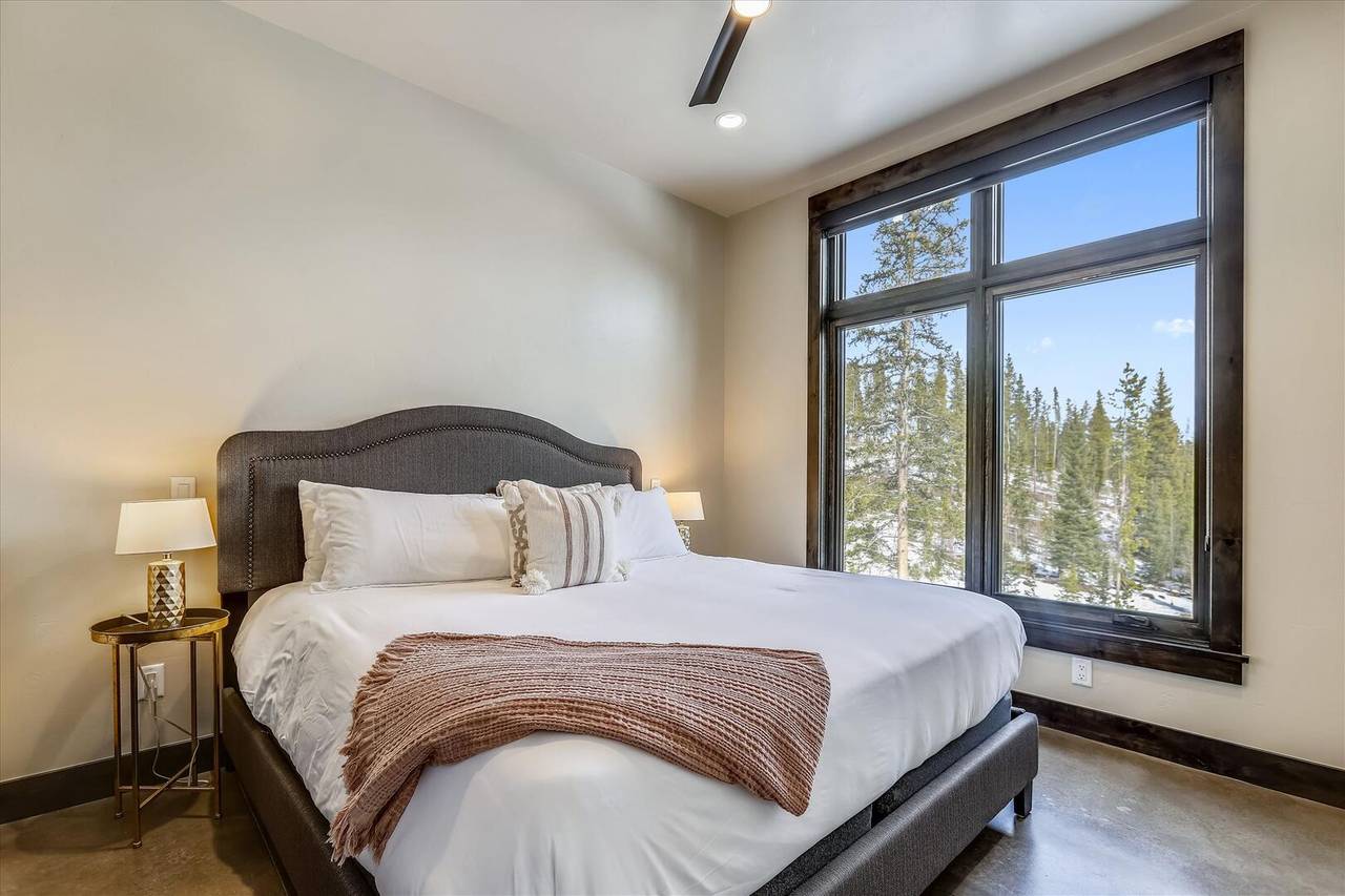 Bedroom - Barton Creek Vista Breckenridge Vacation Rental Bedroom - Barton Creek Vista Breckenridge Vacation Rental