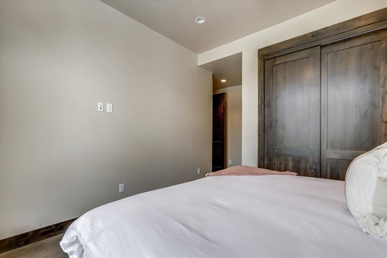 Bedroom - Barton Creek Vista Breckenridge Vacation Rental Bedroom - Barton Creek Vista Breckenridge Vacation Rental