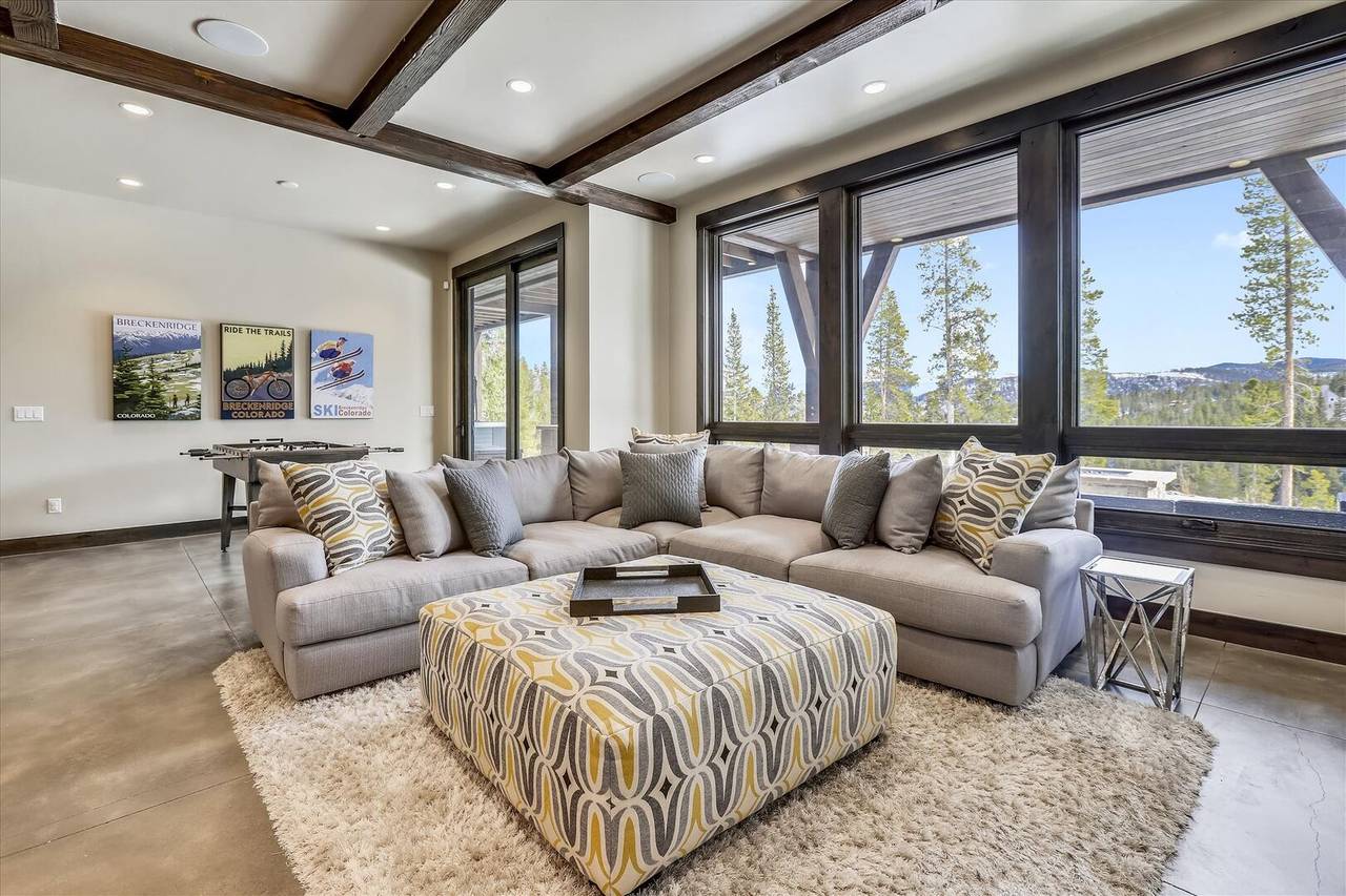 Living Area - Barton Creek Vista Breckenridge Vacation Rental Living Area - Barton Creek Vista Breckenridge Vacation Rental