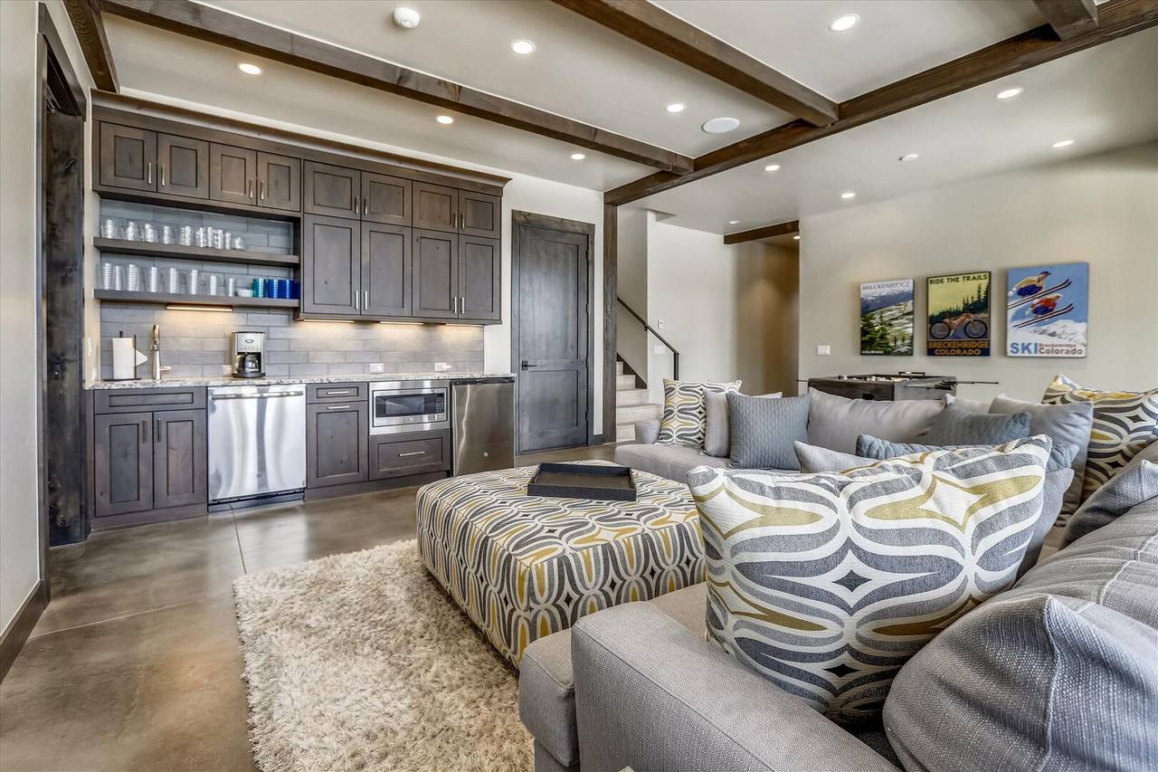 Living Area - Barton Creek Vista Breckenridge Vacation Rental Living Area - Barton Creek Vista Breckenridge Vacation Rental