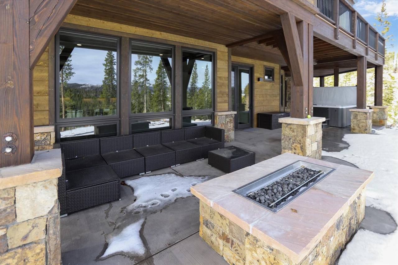 Deck/Patio - Barton Creek Vista Breckenridge Vacation Rental Deck/Patio - Barton Creek Vista Breckenridge Vacation Rental