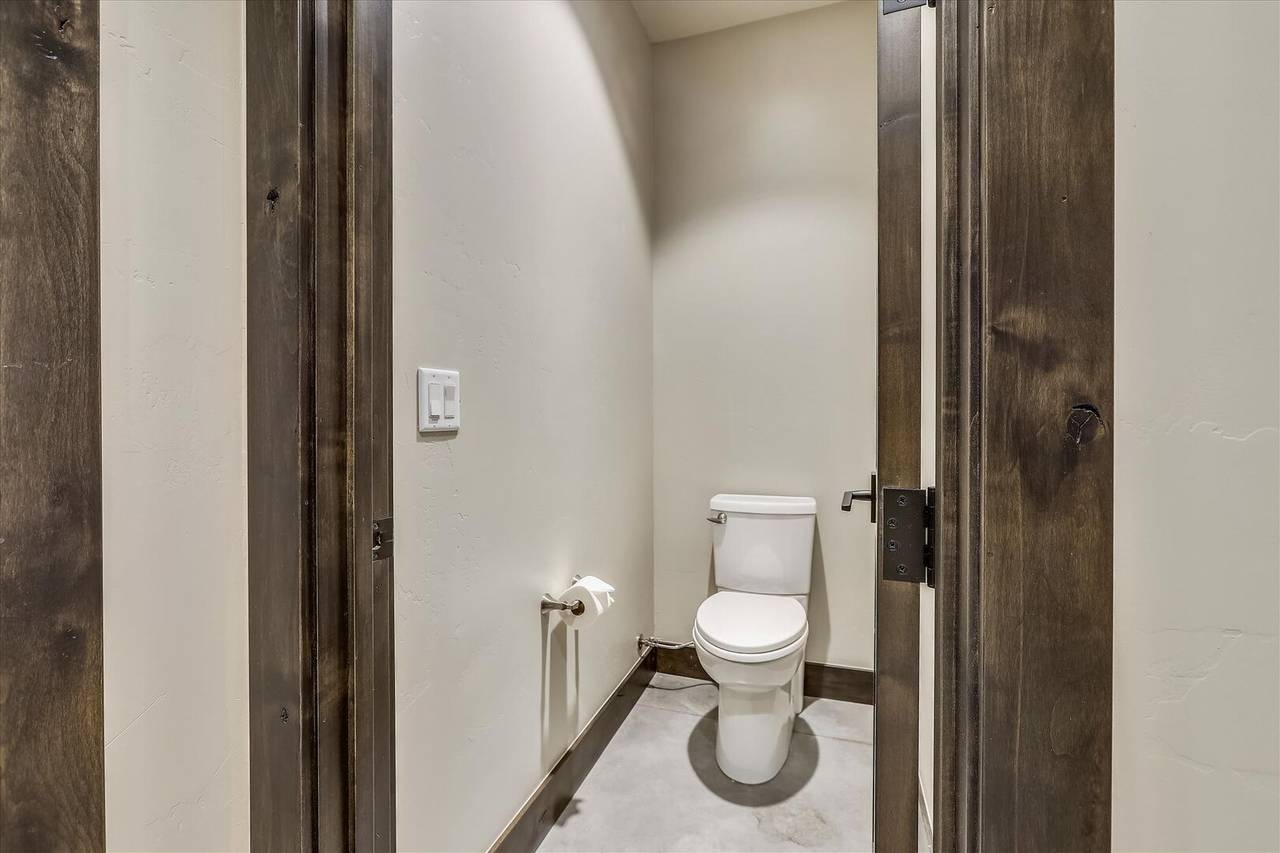 Bathroom - Barton Creek Vista Breckenridge Vacation Rental Bathroom - Barton Creek Vista Breckenridge Vacation Rental