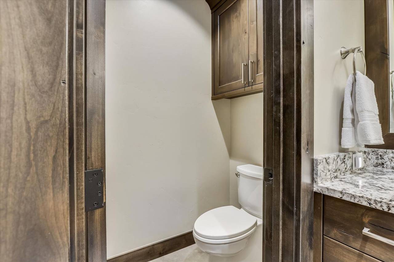 Bathroom - Barton Creek Vista Breckenridge Vacation Rental Bathroom - Barton Creek Vista Breckenridge Vacation Rental