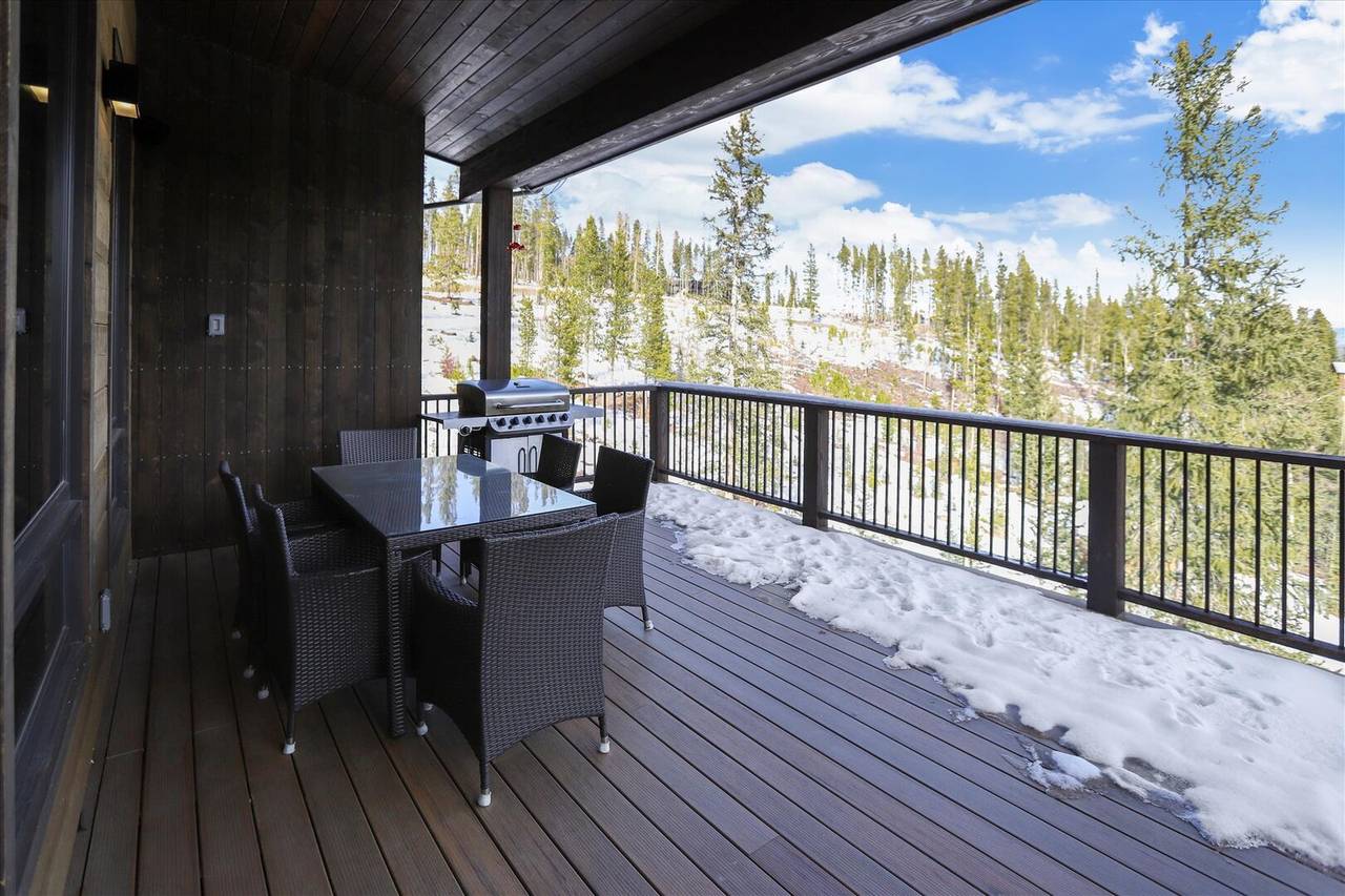 Deck/Patio - Barton Creek Vista Breckenridge Vacation Rental Deck/Patio - Barton Creek Vista Breckenridge Vacation Rental