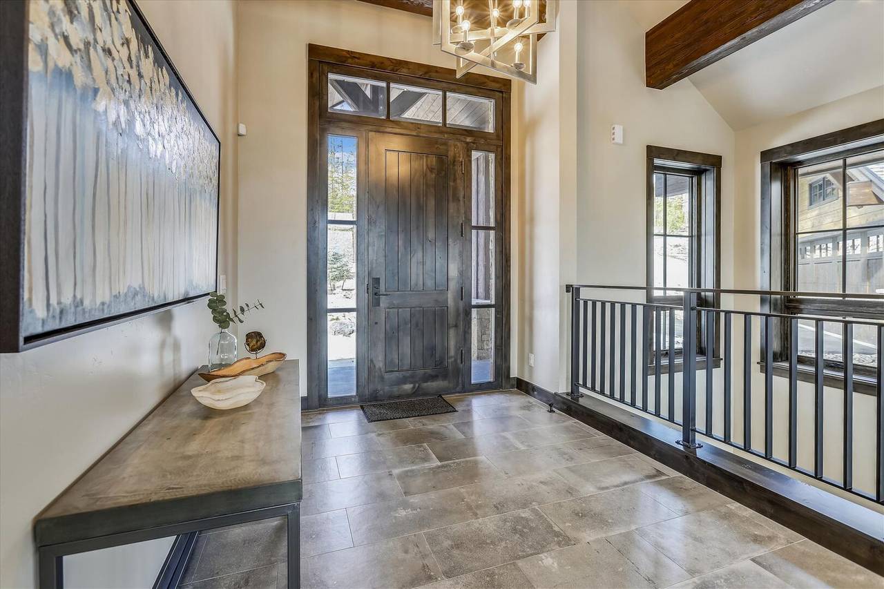 Entry - Barton Creek Vista Breckenridge Vacation Rental Entry - Barton Creek Vista Breckenridge Vacation Rental