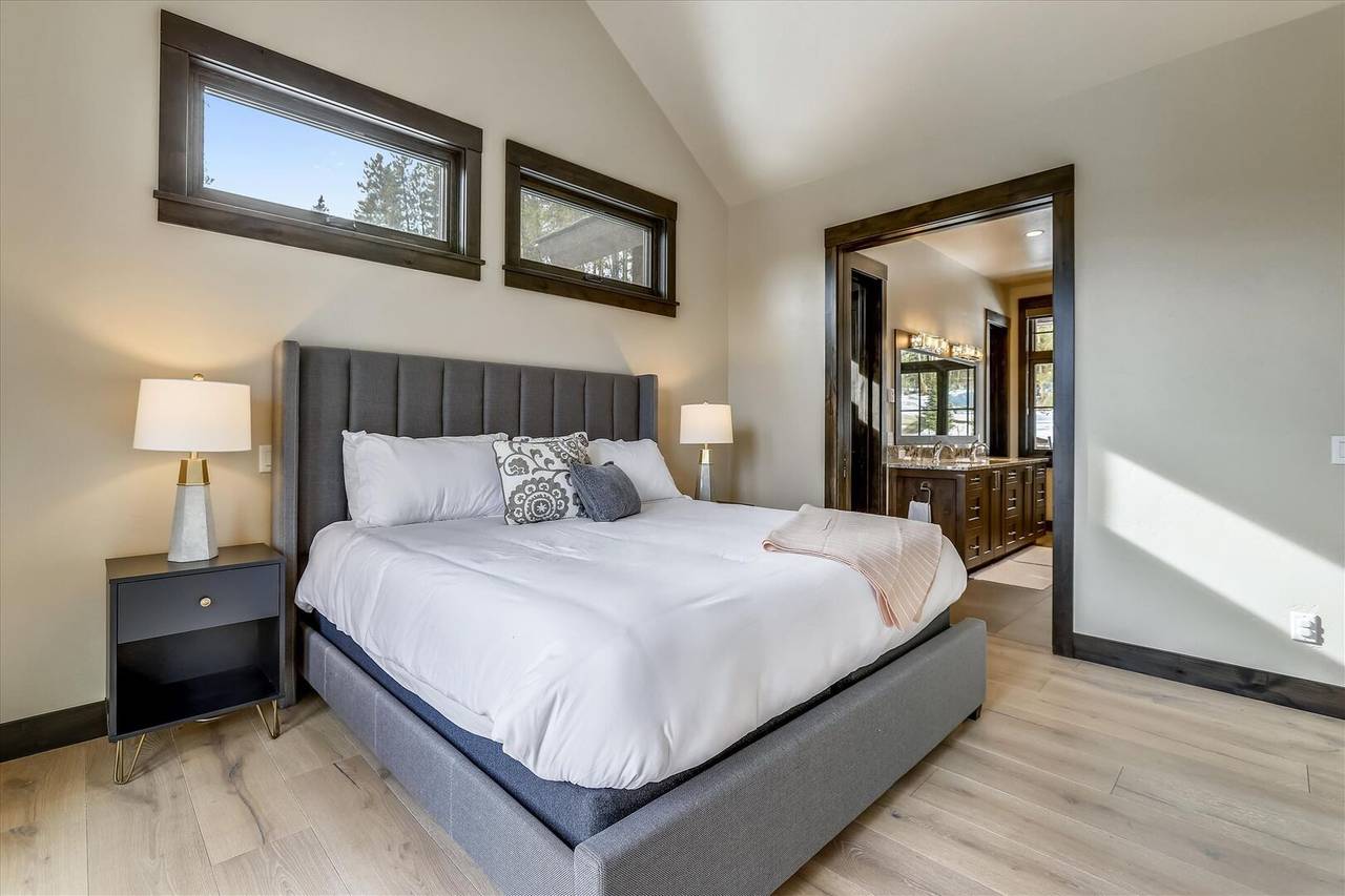 Bedroom - Barton Creek Vista Breckenridge Vacation Rental Bedroom - Barton Creek Vista Breckenridge Vacation Rental