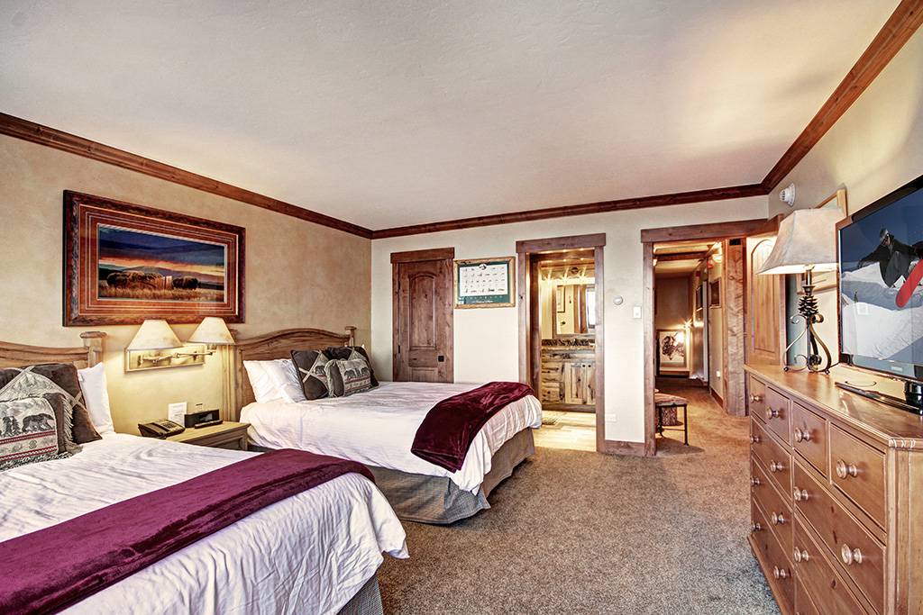 Bedroom - Beaver Run Peak 9 Penthouse - Breckenridge Vacation Rental Bedroom - Beaver Run Peak 9 Penthouse - Breckenridge Vacation Rental