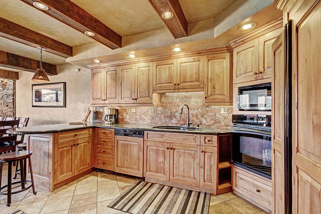Kitchen - Beaver Run Peak 9 Penthouse - Breckenridge Vacation Rental Kitchen - Beaver Run Peak 9 Penthouse - Breckenridge Vacation Rental
