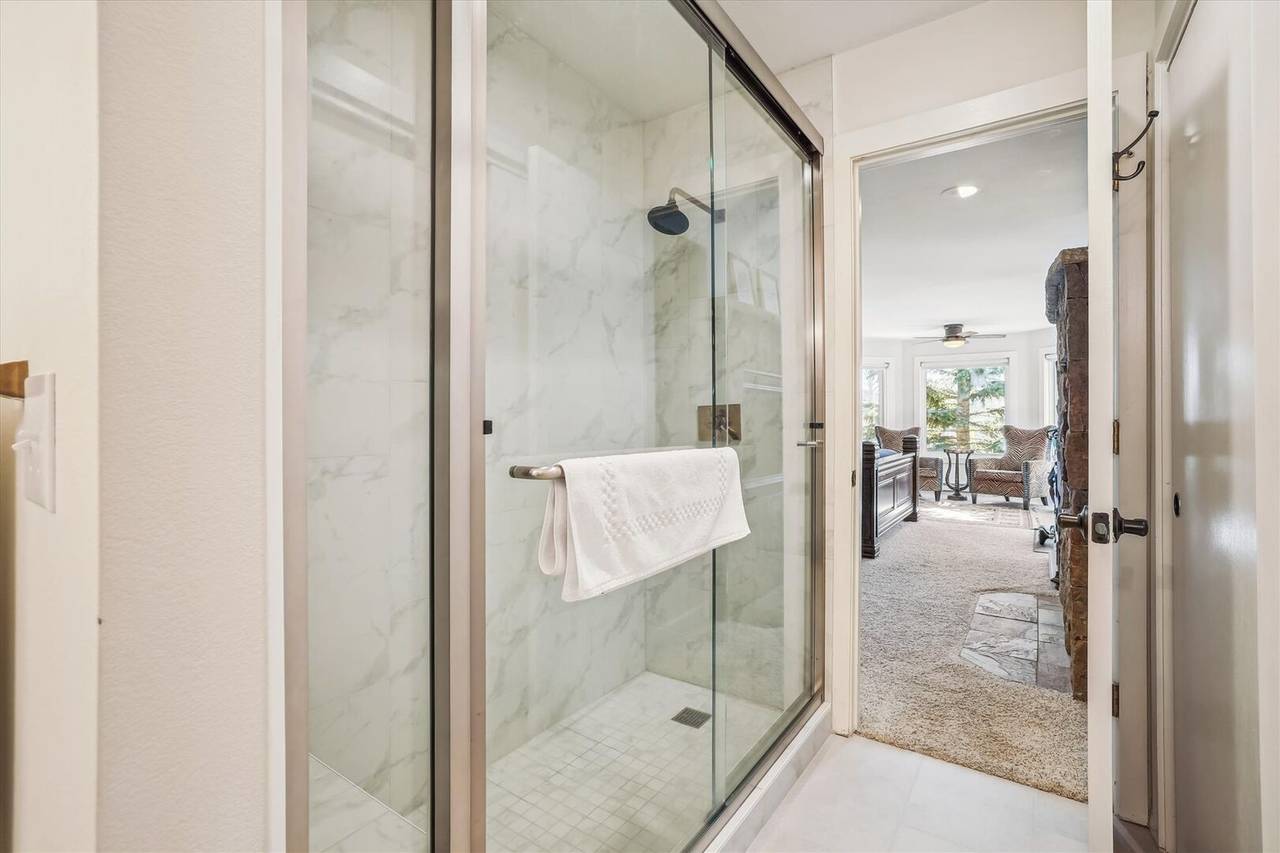 Bathroom - Bella Vista - Dillon Vacation Rental Bathroom - Bella Vista - Dillon Vacation Rental