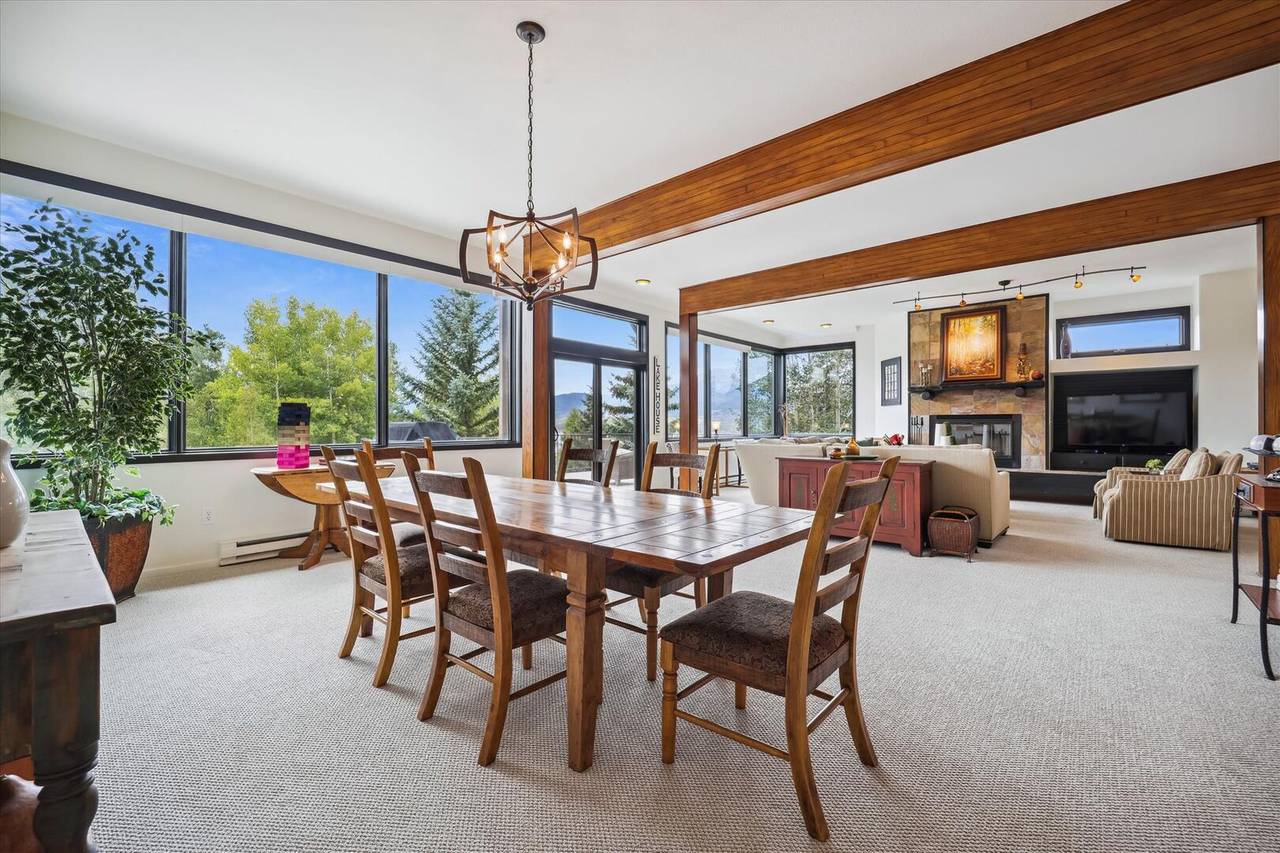 Dining Area - Bella Vista - Dillon Vacation Rental Dining Area - Bella Vista - Dillon Vacation Rental