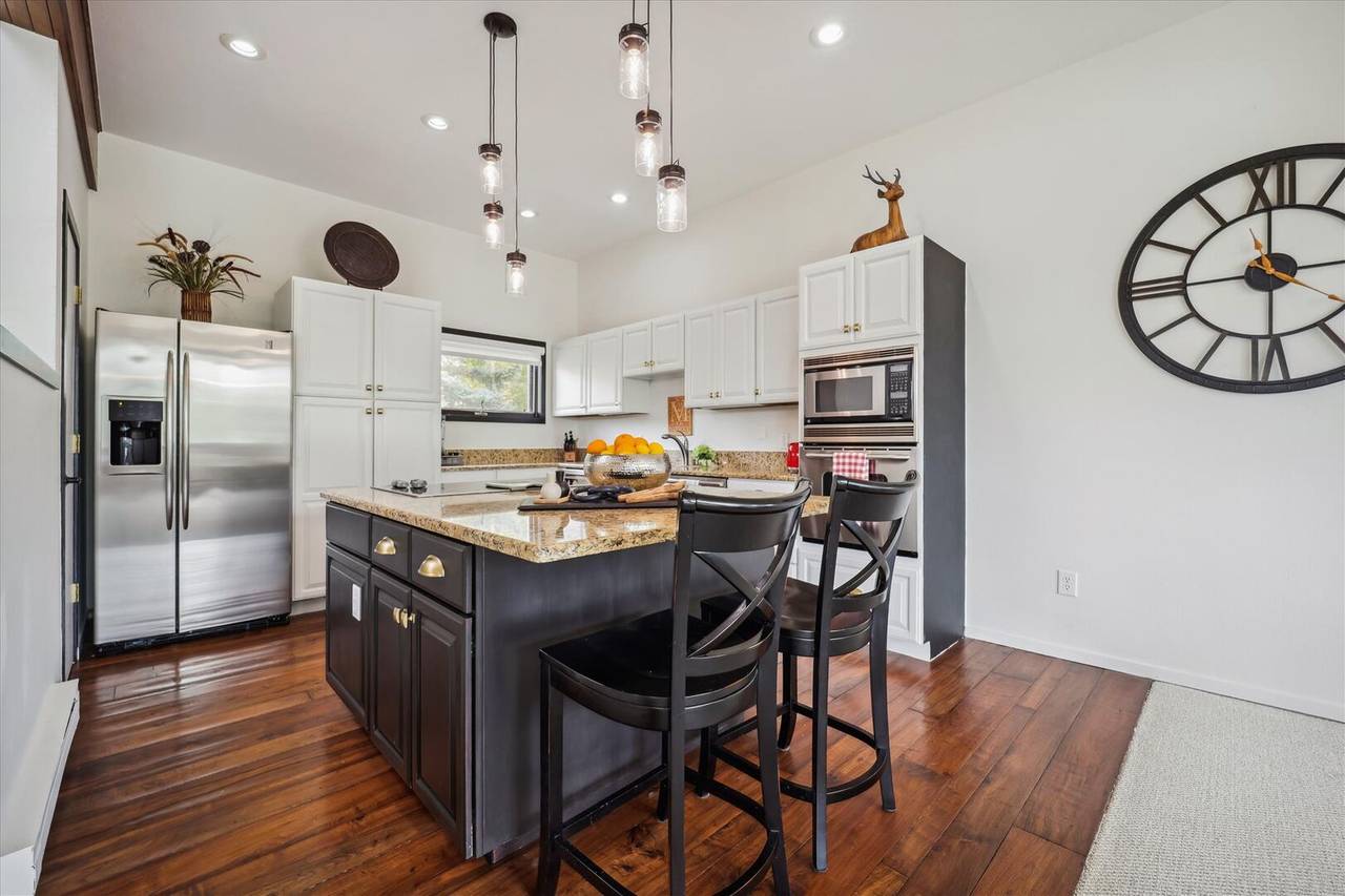 Kitchen - Bella Vista - Dillon Vacation Rental Kitchen - Bella Vista - Dillon Vacation Rental