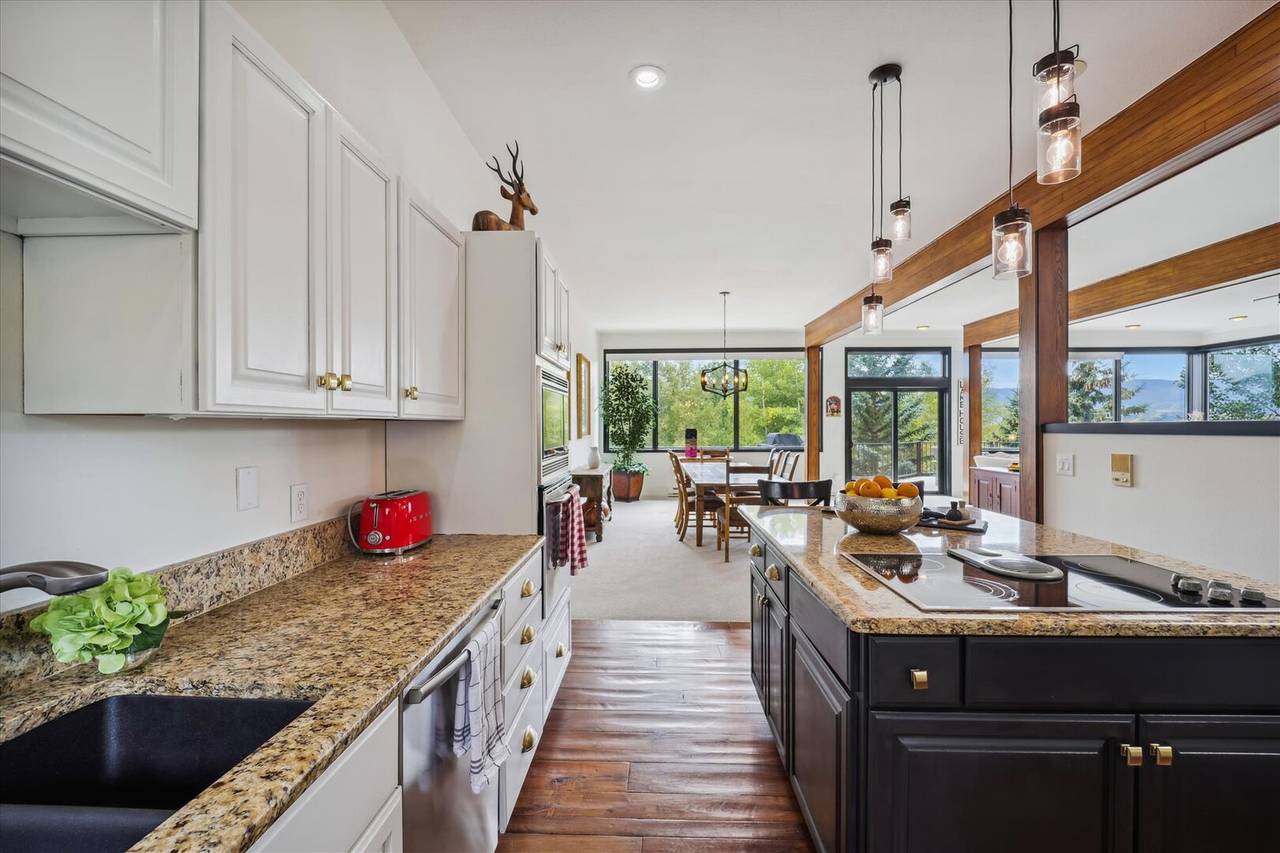 Kitchen - Bella Vista - Dillon Vacation Rental Kitchen - Bella Vista - Dillon Vacation Rental