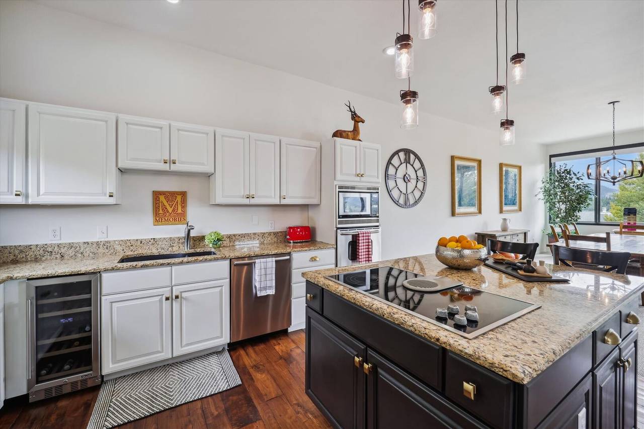 Kitchen - Bella Vista - Dillon Vacation Rental Kitchen - Bella Vista - Dillon Vacation Rental