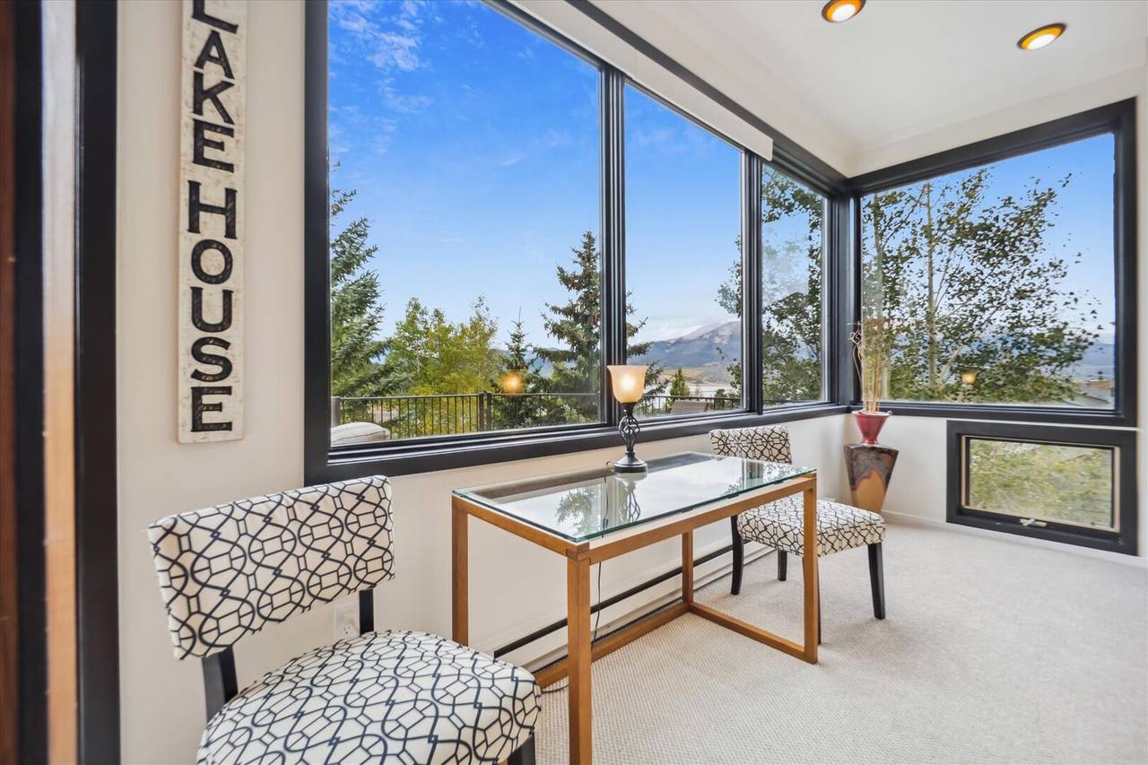 Living Area - Bella Vista - Dillon Vacation Rental Living Area - Bella Vista - Dillon Vacation Rental