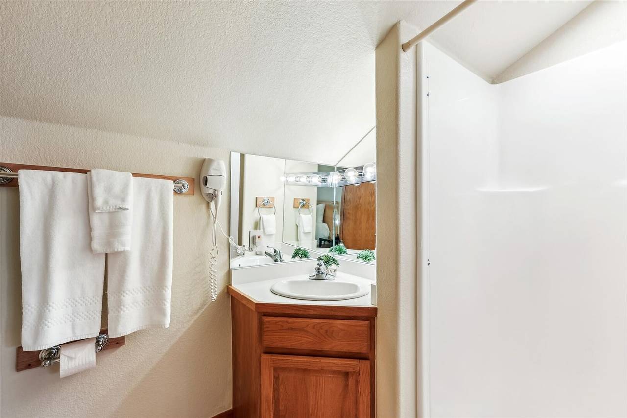 Bathroom, Cedars 24, Breckenridge Vacation Rental Bathroom, Cedars 24, Breckenridge Vacation Rental