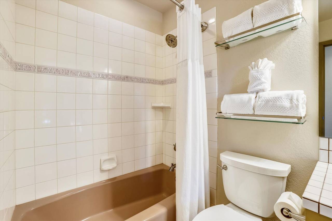 Bathroom - Charter Ridge 10 - Breckenridge Vacation Rental Bathroom - Charter Ridge 10 - Breckenridge Vacation Rental