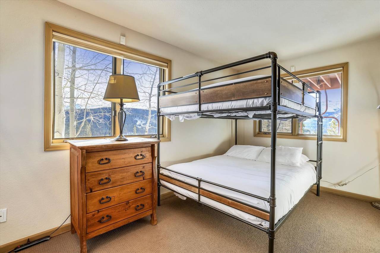Bedroom - Charter Ridge 10 - Breckenridge Vacation Rental Bedroom - Charter Ridge 10 - Breckenridge Vacation Rental