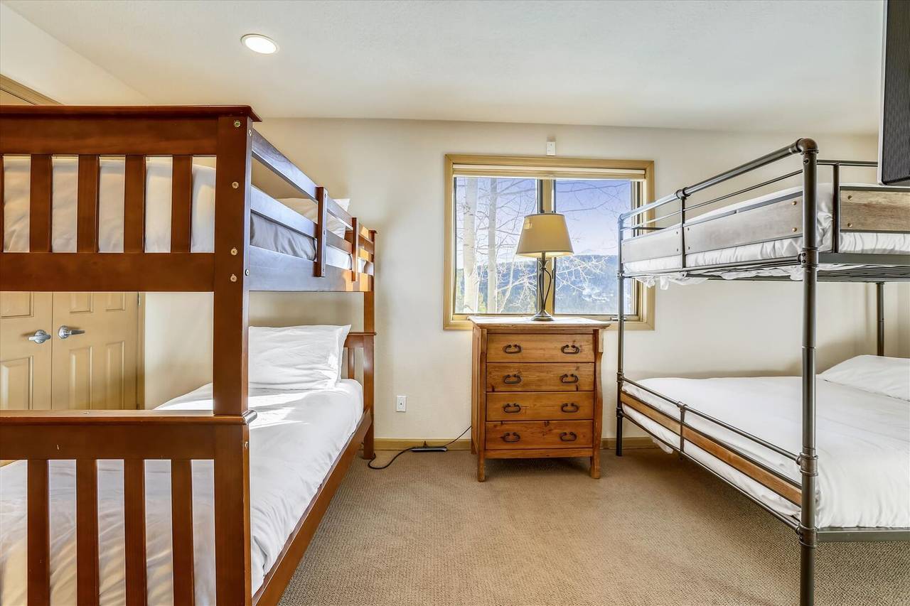 Bedroom - Charter Ridge 10 - Breckenridge Vacation Rental Bedroom - Charter Ridge 10 - Breckenridge Vacation Rental