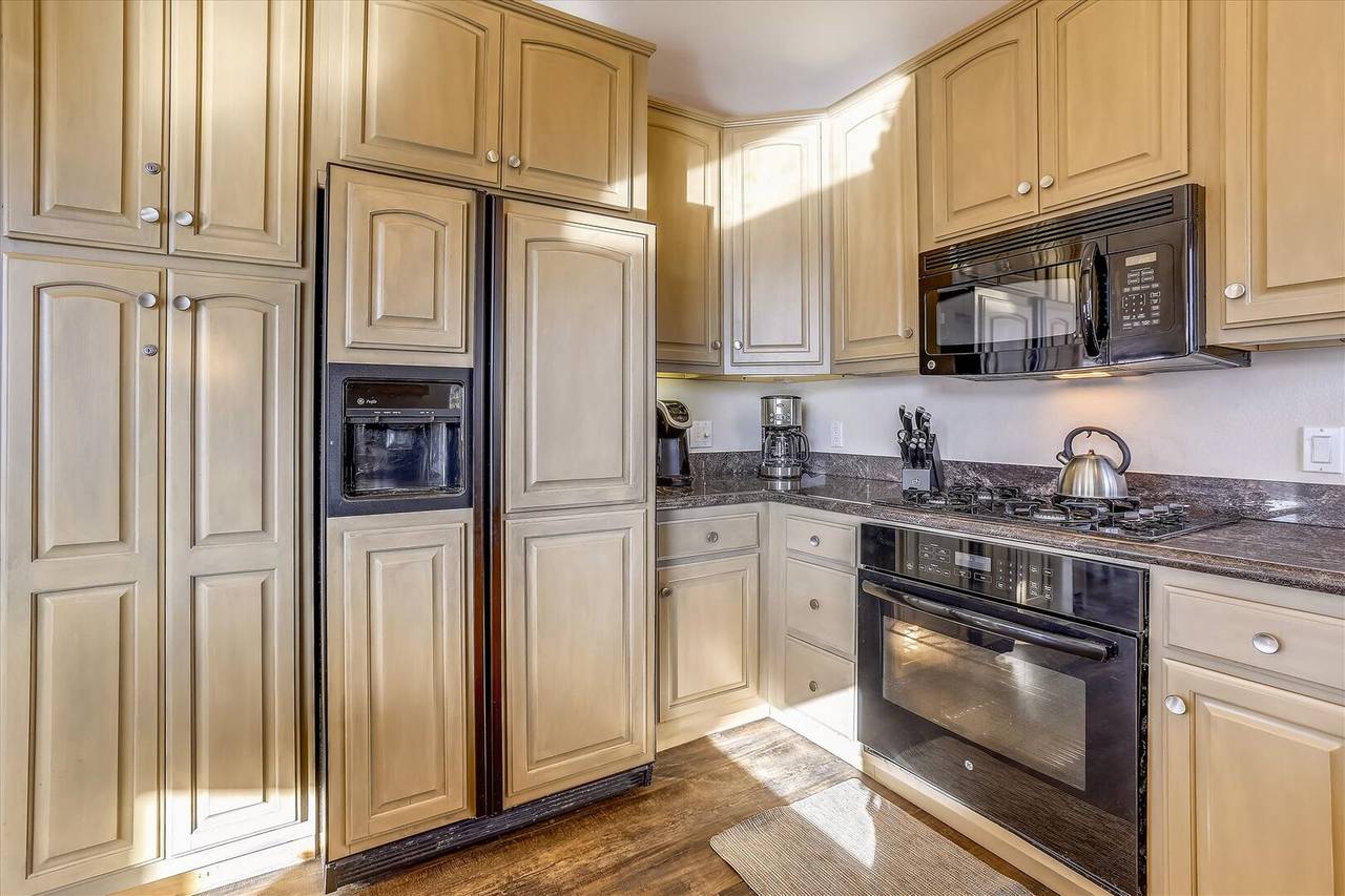 Kitchen - Charter Ridge 10 - Breckenridge Vacation Rental Kitchen - Charter Ridge 10 - Breckenridge Vacation Rental