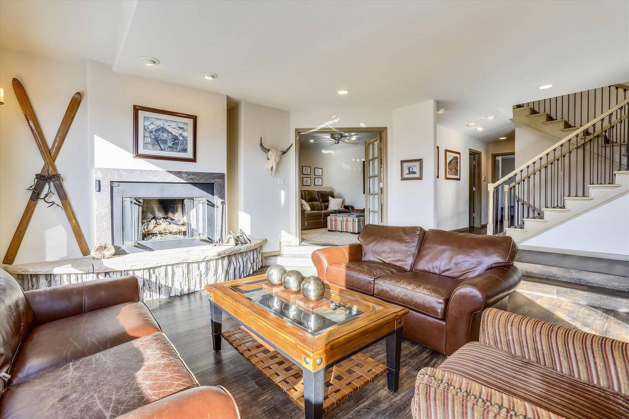 Living Area - Charter Ridge 10 - Breckenridge Vacation Rental Living Area - Charter Ridge 10 - Breckenridge Vacation Rental