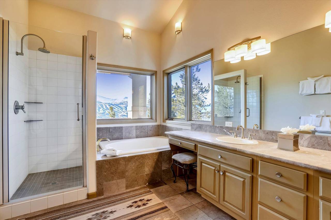 Bathroom - Charter Ridge 10 - Breckenridge Vacation Rental Bathroom - Charter Ridge 10 - Breckenridge Vacation Rental