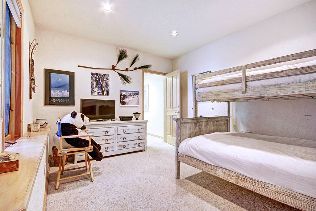 Bedroom - Charter Ridge 60 Breckenridge Vacation Rental Bedroom - Charter Ridge 60 Breckenridge Vacation Rental