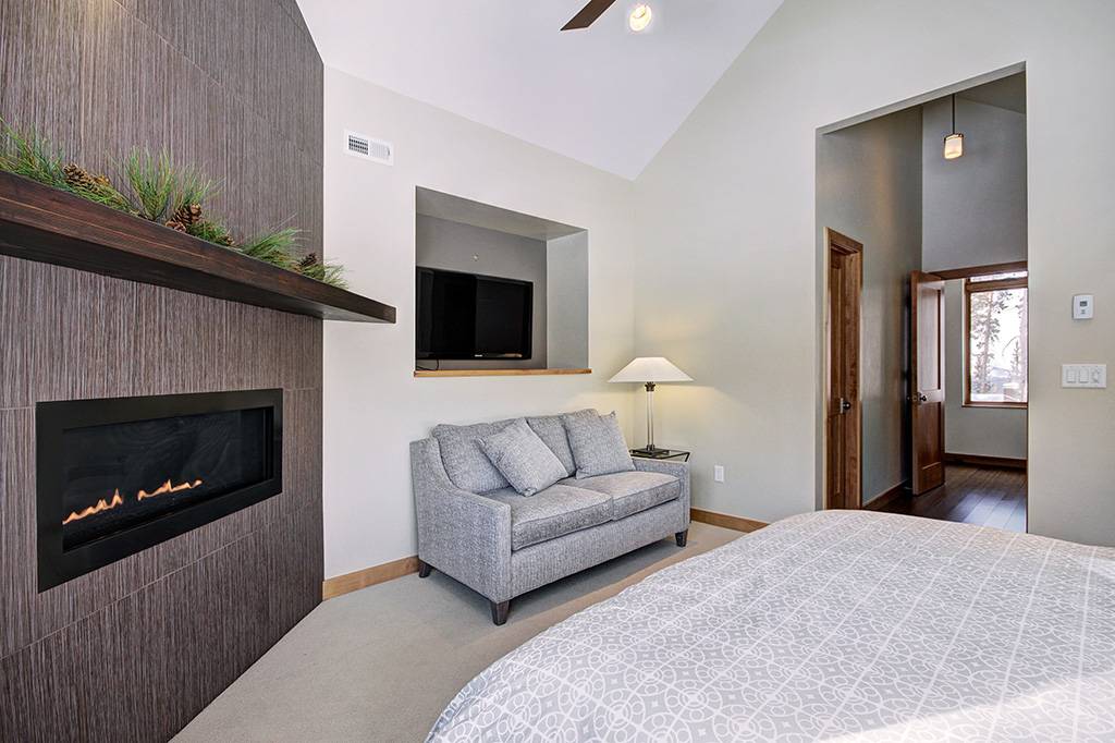 Bedroom - Cloud Cabin - Breckenridge Vacation Rental Bedroom - Cloud Cabin - Breckenridge Vacation Rental