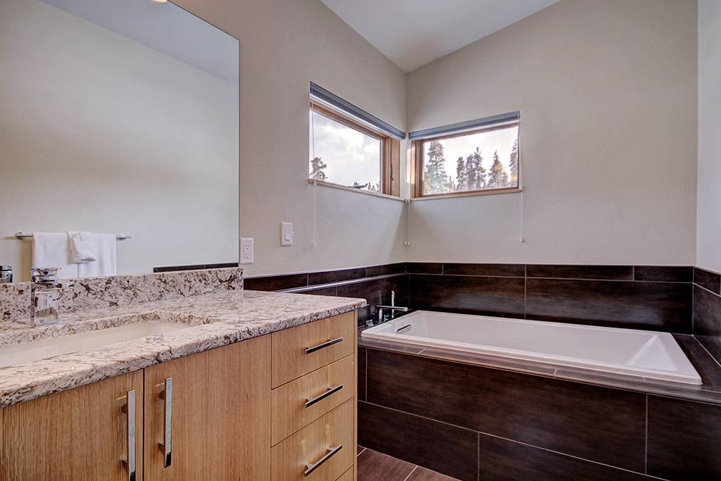 Bathroom - Cloud Cabin - Breckenridge Vacation Rental Bathroom - Cloud Cabin - Breckenridge Vacation Rental