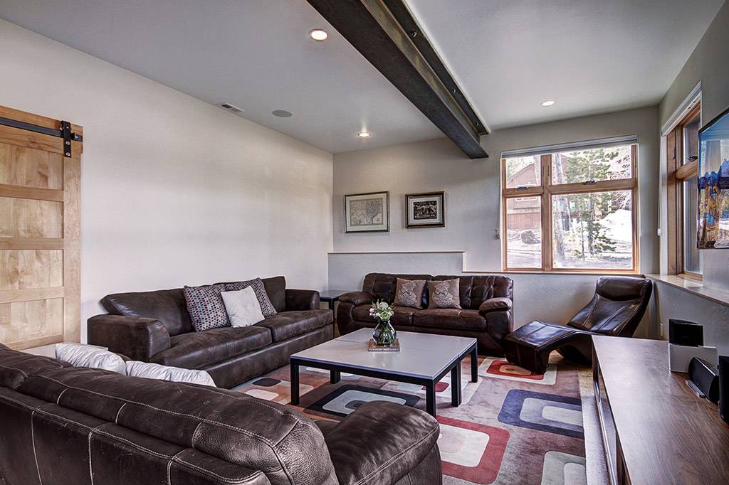 Living Area - Cloud Cabin - Breckenridge Vacation Rental Living Area - Cloud Cabin - Breckenridge Vacation Rental