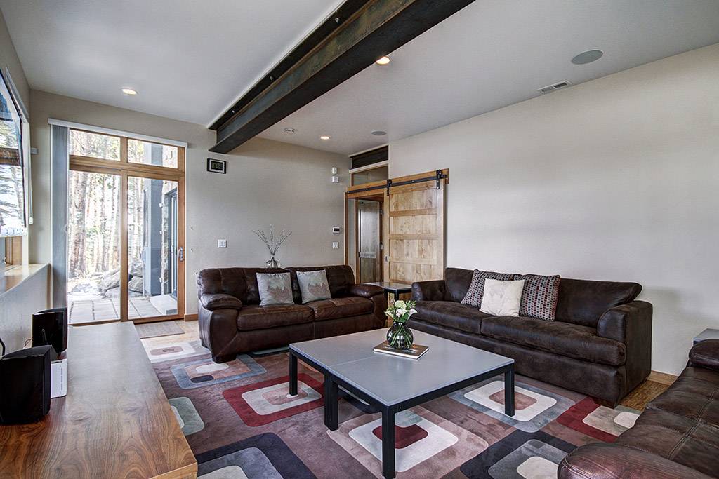 Living Area - Cloud Cabin - Breckenridge Vacation Rental Living Area - Cloud Cabin - Breckenridge Vacation Rental