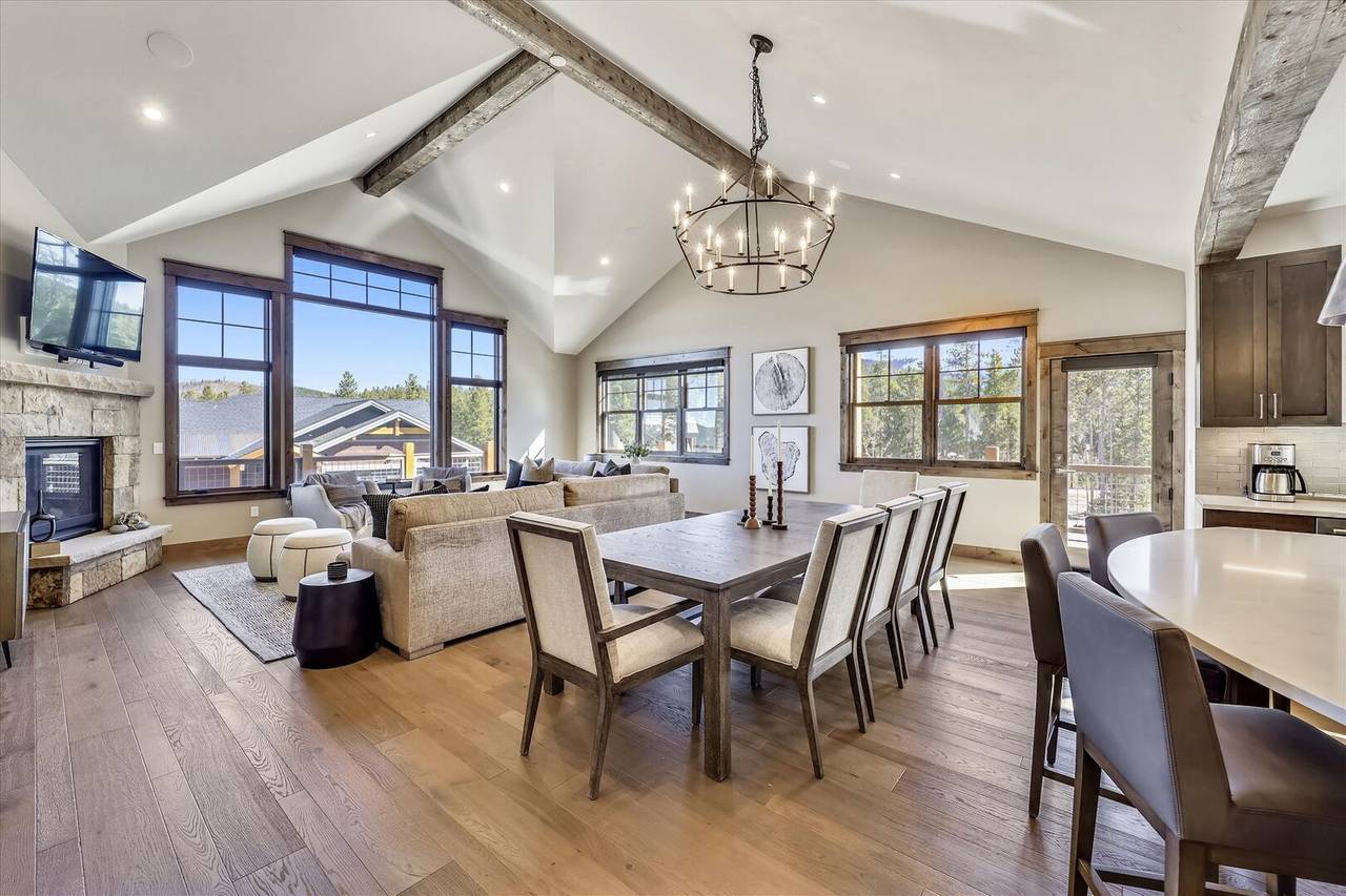 Dining Area - Cocoa Cabin Breckenridge Vacation Rental Dining Area - Cocoa Cabin Breckenridge Vacation Rental