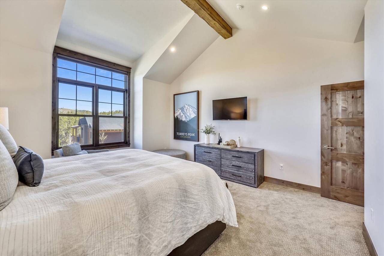 Bedroom - Cocoa Cabin Breckenridge Vacation Rental Bedroom - Cocoa Cabin Breckenridge Vacation Rental