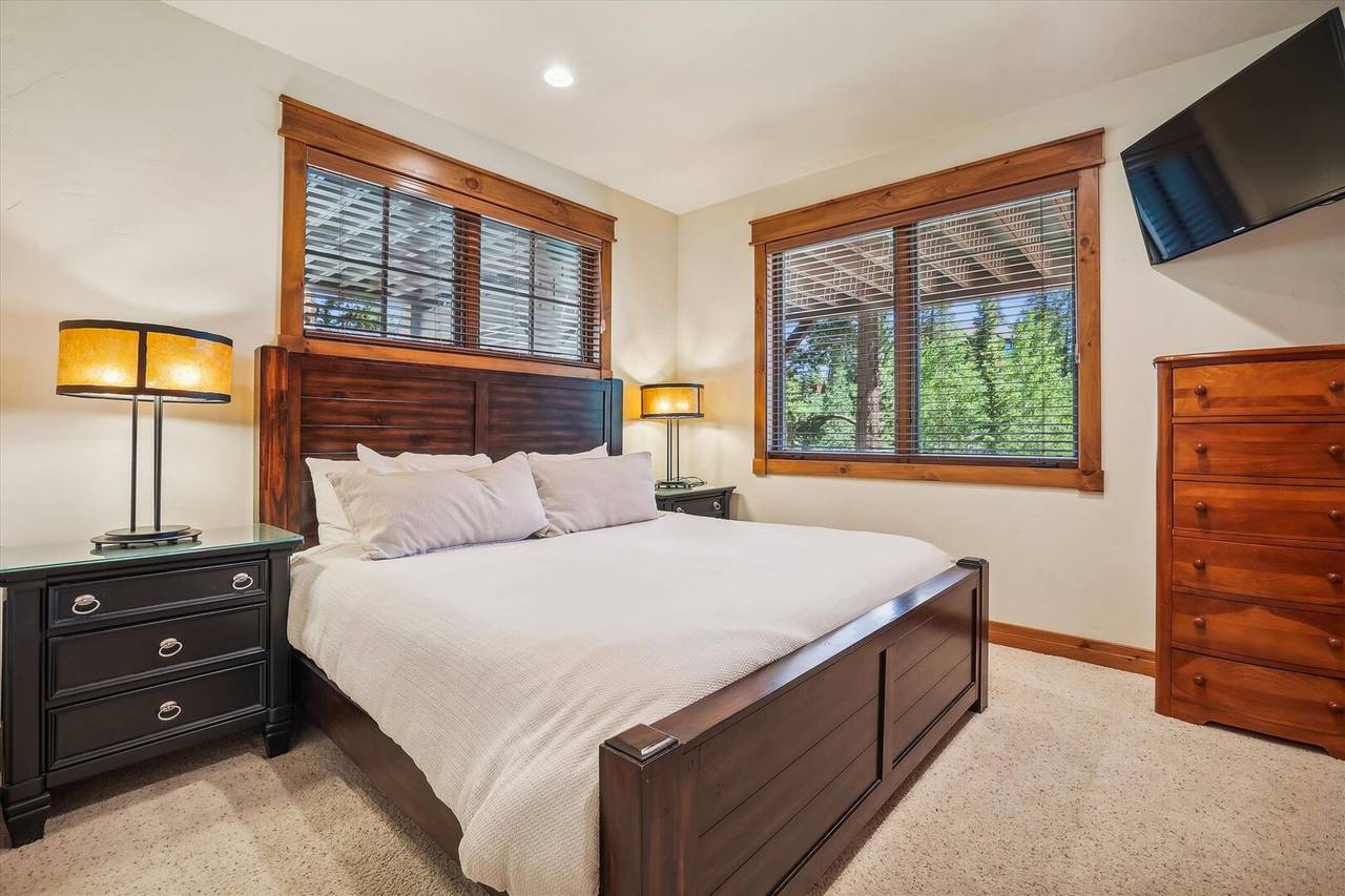 Bedroom - Cucumber Patch 60 - Breckenridge Vacation Rental Bedroom - Cucumber Patch 60 - Breckenridge Vacation Rental