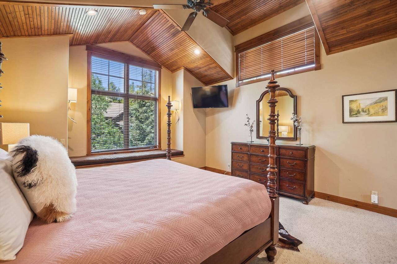 Bedroom - Cucumber Patch 60 - Breckenridge Vacation Rental Bedroom - Cucumber Patch 60 - Breckenridge Vacation Rental