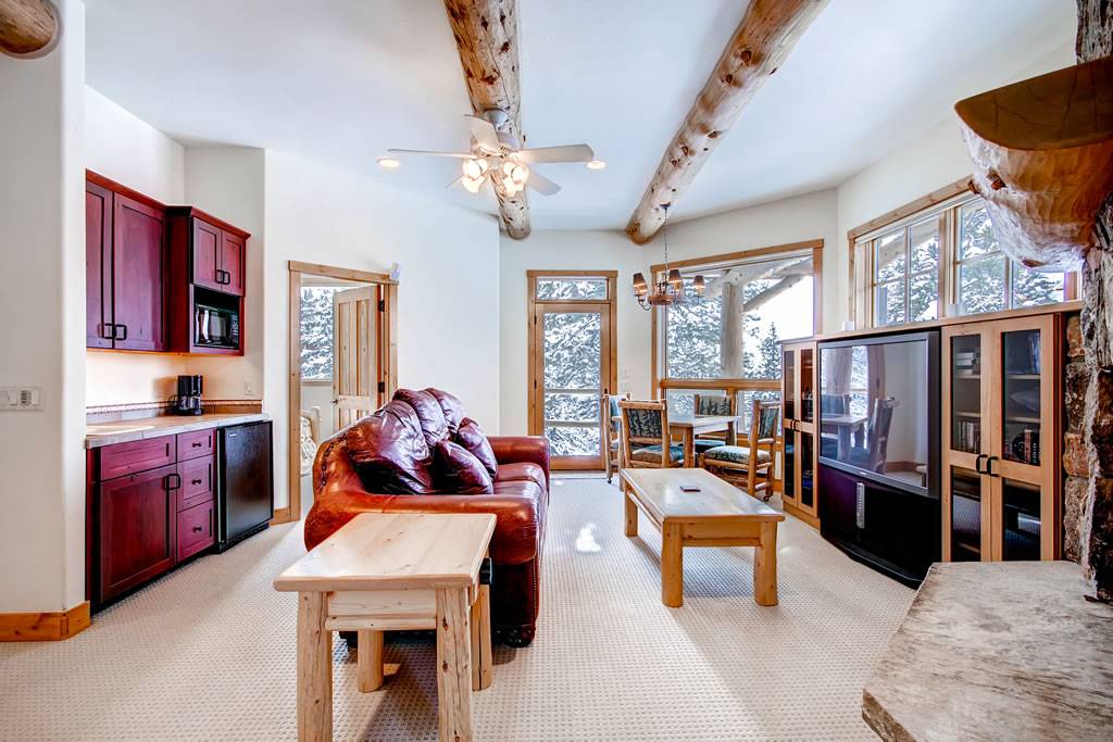 Living Area - Dunkin Hill Lodge - Breckenridge Vacation Rental Living Area - Dunkin Hill Lodge - Breckenridge Vacation Rental