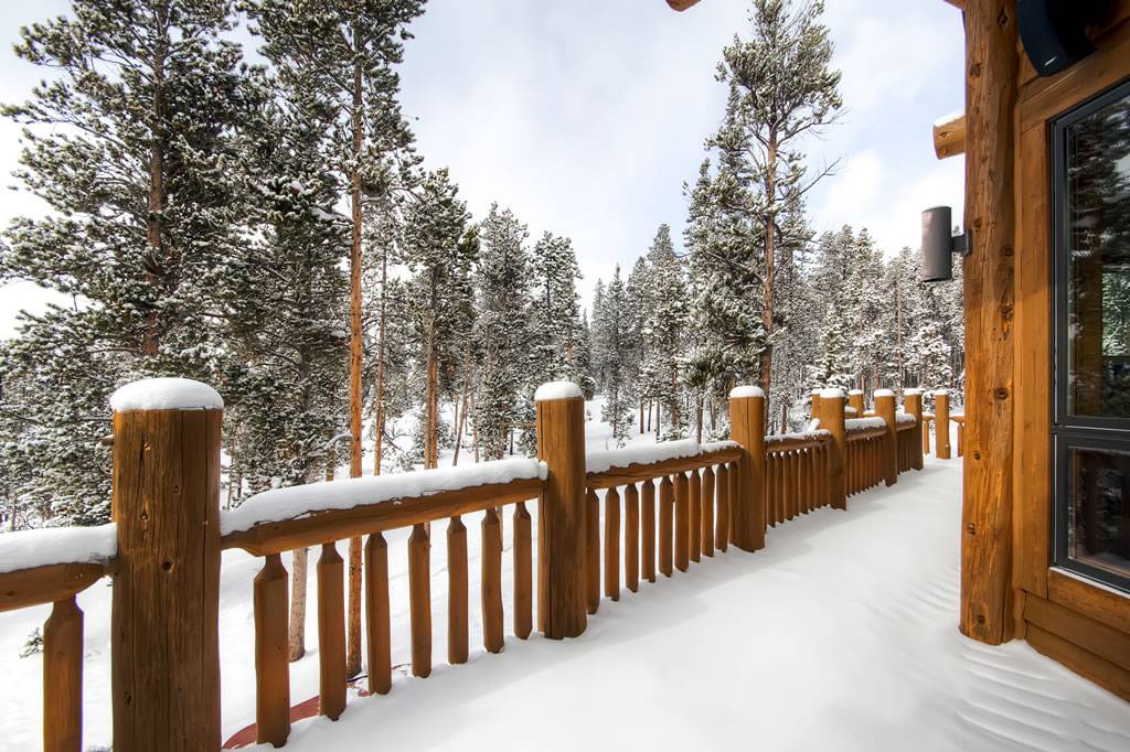 Deck - Dunkin Hill Lodge - Breckenridge Vacation Rental Deck - Dunkin Hill Lodge - Breckenridge Vacation Rental