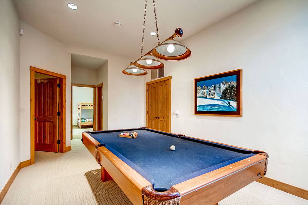 Pool Table - Dunkin Hill Lodge - Breckenridge Vacation Rental Pool Table - Dunkin Hill Lodge - Breckenridge Vacation Rental