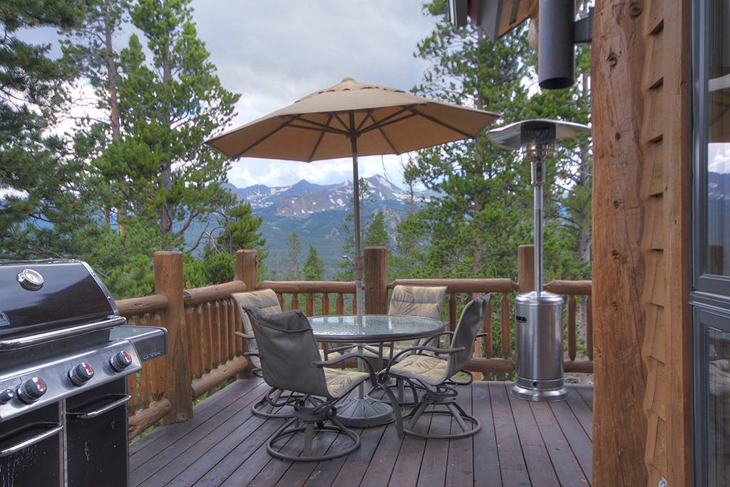 Deck - Dunkin Hill Lodge - Breckenridge Vacation Rental Deck - Dunkin Hill Lodge - Breckenridge Vacation Rental
